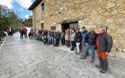Más de 100 personas participan en la iniciativa ‘Catando un territorio’ con catas gratuitas, una ruta teatralizada y visita al Centro de Interpretación del aceite